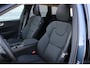 Volvo XC60 T6 Plug-in hybrid AWD Ultra Dark | Luchtvering | Trekhaak | Panoramadak | Verwarmbare voorstoelen, achterbank en  stuurwiel | Head-up display |  Premium audio by Harman Kardon | Apple carplay/Android auto