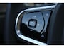 Volvo XC60 T6 Plug-in hybrid AWD Ultra Dark | Luchtvering | Trekhaak | Panoramadak | Verwarmbare voorstoelen, achterbank en  stuurwiel | Head-up display |  Premium audio by Harman Kardon | Apple carplay/Android auto