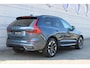 Volvo XC60 T6 Plug-in hybrid AWD Ultra Dark | Luchtvering | Trekhaak | Panoramadak | Verwarmbare voorstoelen, achterbank en  stuurwiel | Head-up display |  Premium audio by Harman Kardon | Apple carplay/Android auto