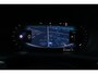 Volvo XC60 T6 Plug-in hybrid AWD Ultra Dark | Luchtvering | Trekhaak | Panoramadak | Verwarmbare voorstoelen, achterbank en  stuurwiel | Head-up display |  Premium audio by Harman Kardon | Apple carplay/Android auto