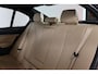 BMW 3-Serie 320i Luxury Edition Schuif/kanteldak, Keyless, ACC, Volleder, Trekhaak, Individual