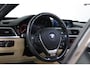 BMW 3-Serie 320i Luxury Edition Schuif/kanteldak, Keyless, ACC, Volleder, Trekhaak, Individual
