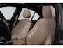 BMW 3-Serie 320i Luxury Edition Schuif/kanteldak, Keyless, ACC, Volleder, Trekhaak, Individual