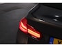 BMW 3-Serie 320i Luxury Edition Schuif/kanteldak, Keyless, ACC, Volleder, Trekhaak, Individual