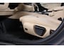 BMW 3-Serie 320i Luxury Edition Schuif/kanteldak, Keyless, ACC, Volleder, Trekhaak, Individual