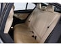 BMW 3-Serie 320i Luxury Edition Schuif/kanteldak, Keyless, ACC, Volleder, Trekhaak, Individual