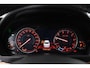 BMW 3-Serie 320i Luxury Edition Schuif/kanteldak, Keyless, ACC, Volleder, Trekhaak, Individual