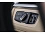 BMW 3-Serie 320i Luxury Edition Schuif/kanteldak, Keyless, ACC, Volleder, Trekhaak, Individual