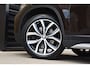 BMW X1 sDrive20i High Executive * Sportstoelen * Panoramadak * Achteruitrijcamera * Trekhaak * Head-up *