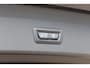 BMW X1 sDrive20i High Executive * Sportstoelen * Panoramadak * Achteruitrijcamera * Trekhaak * Head-up *