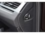BMW X1 sDrive20i High Executive * Sportstoelen * Panoramadak * Achteruitrijcamera * Trekhaak * Head-up *