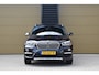 BMW X1 sDrive20i High Executive * Sportstoelen * Panoramadak * Achteruitrijcamera * Trekhaak * Head-up *