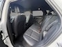 Land Rover Range Rover Evoque 1.5 P300e PHEV AWD Dynamic Black Edition SoH 93,6% / Trekhaak / Fabrieksgarantie 02-29 / Dealeronderhouden / Exterieur-Pakket Black / MERIDIAN Sound / Stoelverwarming & Ventilatie / Apple & Android Carplay /