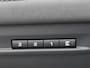 Land Rover Range Rover Evoque 1.5 P300e PHEV AWD Dynamic Black Edition SoH 93,6% / Trekhaak / Fabrieksgarantie 02-29 / Dealeronderhouden / Exterieur-Pakket Black / MERIDIAN Sound / Stoelverwarming & Ventilatie / Apple & Android Carplay /