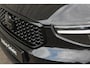 Volvo XC40 B4 Plus Black Edition | Panoramadak | Trekhaak | Verwarmbare voorstoelen, stuurwiel en voorruit | 360 graden camera | Premium audio by Harman Kardon | Apple carplay/Android auto