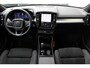 Volvo XC40 B4 Plus Black Edition | Panoramadak | Trekhaak | Verwarmbare voorstoelen, stuurwiel en voorruit | 360 graden camera | Premium audio by Harman Kardon | Apple carplay/Android auto