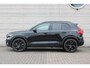 Volvo XC40 B4 Plus Black Edition | Panoramadak | Trekhaak | Verwarmbare voorstoelen, stuurwiel en voorruit | 360 graden camera | Premium audio by Harman Kardon | Apple carplay/Android auto