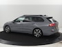 Volkswagen Golf Variant 1.5 eTSI R-Line Business | Panoramadak | Sportstoelen | Adaptive cruise | Stuur/stoel verwarming | Park assist | Navigatie | Carplay | Sfeerverlichting | Climate control | 18" velgen