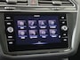 Volkswagen Tiguan 1.4 TSI eHybrid Life | SoH 91% | Trekhaak | Adaptieve cruise control | Lane assist | Parkeersensoren | Stoel- en stuurwielverwarming | Carplay | LED koplampen |