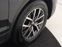 Volkswagen Tiguan 1.4 TSI eHybrid Life | SoH 91% | Trekhaak | Adaptieve cruise control | Lane assist | Parkeersensoren | Stoel- en stuurwielverwarming | Carplay | LED koplampen |
