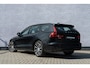 Volvo V60 2.0 T6 Plug-in hybrid AWD Plus Dark | Sportstoelen | Trekhaak | Harman Kardon Audio | 360 Camera | Elektrisch Verstelbare Voorstoelen | Adaptive Cruise Control | Keyless |