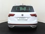 Volkswagen Tiguan 1.4 TSI Elegance eHybrid | SoH 91% | Panoramadak | 360 camera | ErgoActive stoelen | Adaptieve cruise control | Lane assist | Stoel- en stuurwielverwarming | Parkeerassistent |