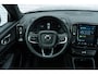 Volvo EX40 Single Motor Extended Range Plus 82 kWh | Stoel-/Stuurverwarming | Trekhaak | Warmtepomp | Adaptieve Cruise Control | BLIS | Parkeercamera |
