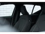 Volvo EX40 Single Motor Extended Range Plus 82 kWh | Stoel-/Stuurverwarming | Trekhaak | Warmtepomp | Adaptieve Cruise Control | BLIS | Parkeercamera |