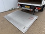 Peugeot Boxer 2.0 130PK Bakwagen Laadklep Navigatie Camera Airco Zijdeur Meubelbak Koffer