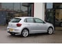 Volkswagen Polo 1.0 TSI Highline 70KW/95Pk, 17" LMV, trekhaak, navigatie, pdc voor en achter, door ons VW Dealeronderhouden en geleverd, carplay