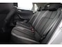 Volkswagen Polo 1.0 TSI Highline 70KW/95Pk, 17" LMV, trekhaak, navigatie, pdc voor en achter, door ons VW Dealeronderhouden en geleverd, carplay