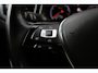 Volkswagen Polo 1.0 TSI Highline 95PK / 70kW, Door ons geleverd en onderhouden, 17" 'Pamplona' LMV, trekhaak, navigatie, parkeersensoren voor en achter (PDC), Apple Carplay & Android Auto, adaptieve cruise control (ACC), 2-zone climatronic, elektrisch verstel- en verwarmbare buitenspiegels etc.