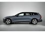 Volvo V60 2.0 B4 Plus Dark 1e Eigenaar | Origineel Nederlands Voertuig | Automaat | Trekhaak | Achteruitrijcamera | Apple carplay | Android Auto | Lederen Bekleding | Cruise Control | Stoelverwarming | Stuurverwarming