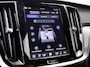 Volvo V60 2.0 B4 Plus Dark 1e Eigenaar | Origineel Nederlands Voertuig | Automaat | Trekhaak | Achteruitrijcamera | Apple carplay | Android Auto | Lederen Bekleding | Cruise Control | Stoelverwarming | Stuurverwarming
