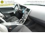 Volvo XC60 2.0 D4 191PK FWD MOMENTUM CAMERA TREKHAAK STOELVERWARMING NAVIGATIE 1/2 LEDER CLIMA CRUISE BLUETOOTH PDC V+A LMV ELECTR.KLEP XENON ENZ...