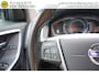 Volvo XC60 2.0 D4 191PK FWD MOMENTUM CAMERA TREKHAAK STOELVERWARMING NAVIGATIE 1/2 LEDER CLIMA CRUISE BLUETOOTH PDC V+A LMV ELECTR.KLEP XENON ENZ...