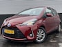 Toyota Yaris 1.5 Hybrid Aspiration Incl: FullMap navigatie, LM velgen, Parkeerhulp camera,  / Lage km stand / keurige super zuinige Yaris!