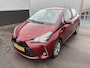Toyota Yaris 1.5 Hybrid Aspiration Incl: FullMap navigatie, LM velgen, Parkeerhulp camera,  / Lage km stand / keurige super zuinige Yaris!