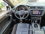 Volkswagen Tiguan 1.5 TSI R-Line Business+ / AUTOMAAT/ PANO/ TREKHAAK/ LEER/ ACC/ STUUR+STOELVERWARM./ PARK.SENSOR.V+A/ CAMERA/ APP-CONNECT/ DIGITAL DASH/ NAVI/ CLIMA/ LED
