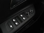 Opel Corsa-e Level 3 50 kWh | SOH 94,9% | Half leder | Cruise control | Lane assist | Park assist | Stoelverwarming | Climate control | Carplay | Navigatie