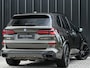 BMW X5 xDrive50e M-Sport Pro | Panoramadak | Achterasbesturing | Massage + Ventilatie | Sky Lounge | 360 Camera | Active Cruise | Harman/Kardon | Iconic Glow | BMW Gesture Control | HUD | Soft Close | Luchtvering | Trekhaak |