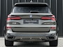 BMW X5 xDrive50e M-Sport Pro | Panoramadak | Achterasbesturing | Massage + Ventilatie | Sky Lounge | 360 Camera | Active Cruise | Harman/Kardon | Iconic Glow | BMW Gesture Control | HUD | Soft Close | Luchtvering | Trekhaak |