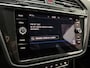 Volkswagen Tiguan 2.0 TSI 4Motion R-Line - Navi / Bluetooth / Lane assist
