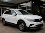 Volkswagen Tiguan 1.4 TSI 245pk eHybrid / Digitaal dashboard / Camera / 17 Inch / BOVAG garantie