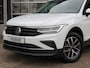 Volkswagen Tiguan 1.4 TSI 245pk eHybrid / Digitaal dashboard / Camera / 17 Inch / BOVAG garantie