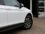 Volkswagen Tiguan 1.4 TSI 245pk eHybrid / Digitaal dashboard / Camera / 17 Inch / BOVAG garantie
