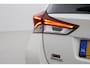 Toyota Auris Touring Sports 1.8 Hybrid Lease Pro | Panoramadak | Navigatie | Stoelverwarming | LED | Keyless | Parkeersensoren voor/achter | Cruise Control | Clima | Camera | 16 inch | Rijstrooksensor | Bluetooth