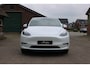 Tesla Model Y Long Range AWD 75 kWh SOh 90.6% LEER NAVI PANO 124000KM!!!