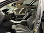 BMW 3-Serie 320e Touring Business Edition Plus 204 Pk |Navigatie | Cruise | Panoramadak | Camera | 17".