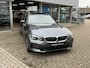 BMW 3-Serie 320e Touring Business Edition Plus 204 Pk |Navigatie | Cruise | Panoramadak | Camera | 17".